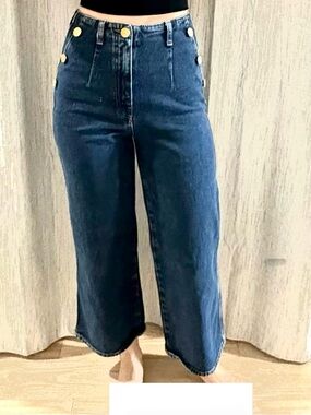 ZARA - Dark Blue High-Rise Wide Leg Jeans with Gold Buttons